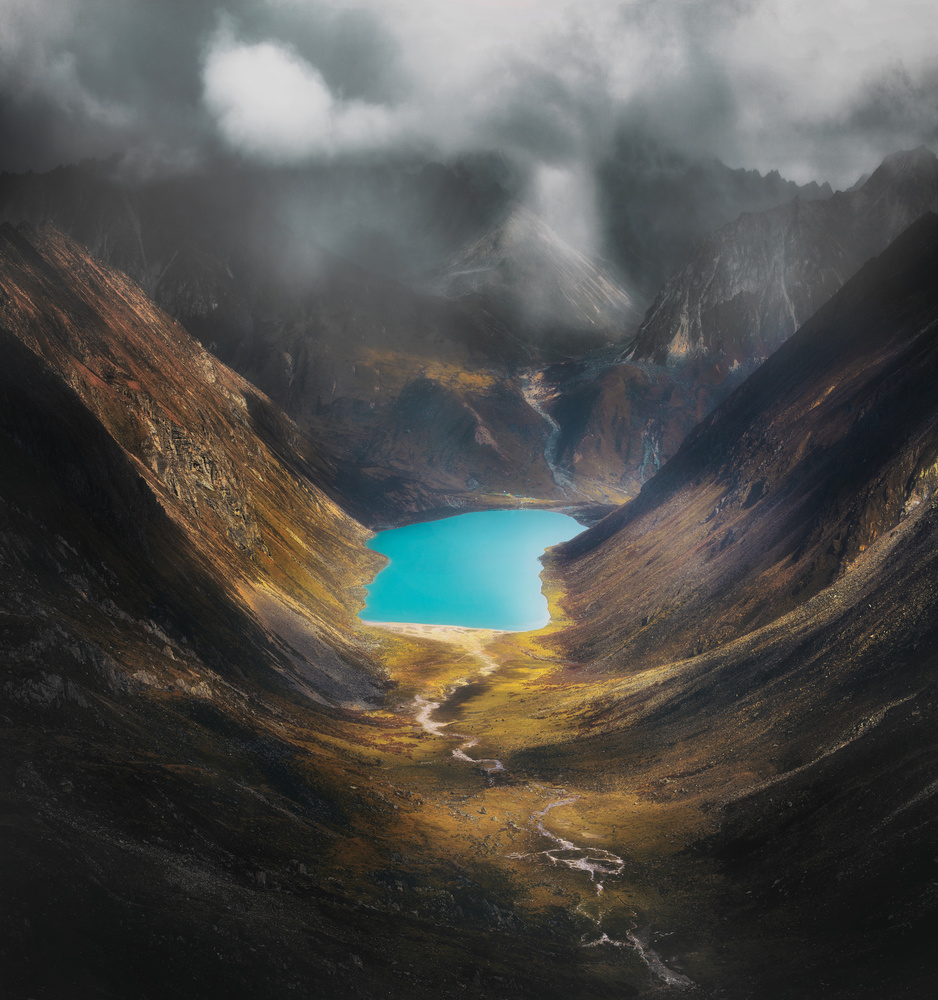 Past And Present Life von Selions（陈磊）