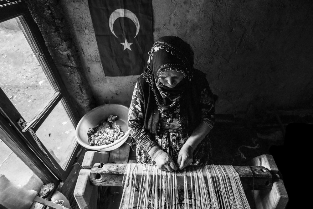 KADIN von Serap Öncebe