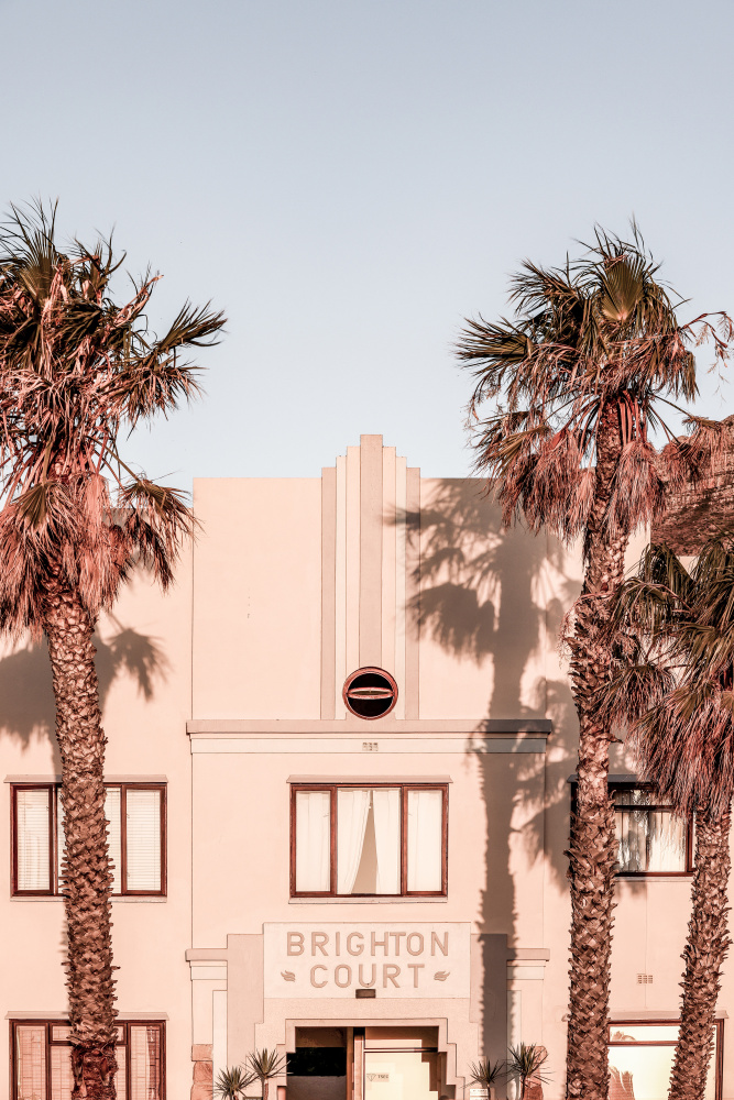 Brighton Court von Shot by Clint