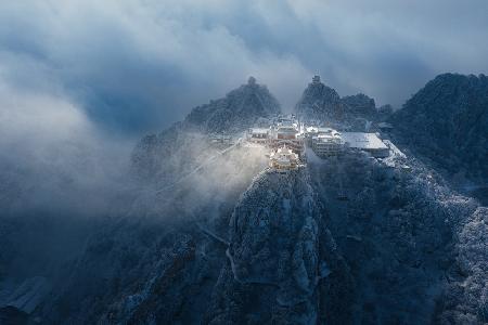 The palace above the clouds