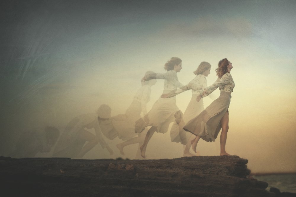 Never down von Sinu Mora