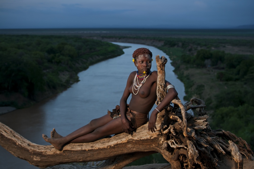 Down by the river. von Spencer Montero