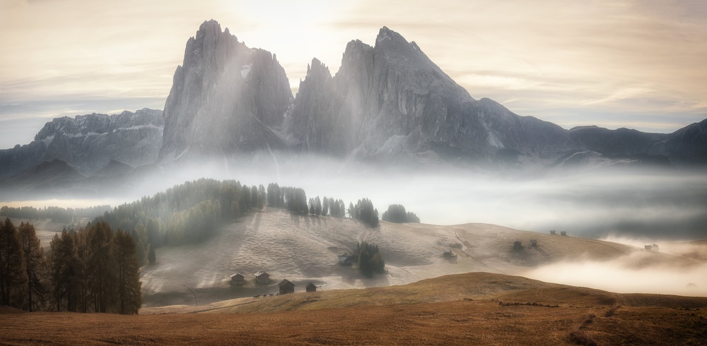 Misty Mountains von Stan Huang