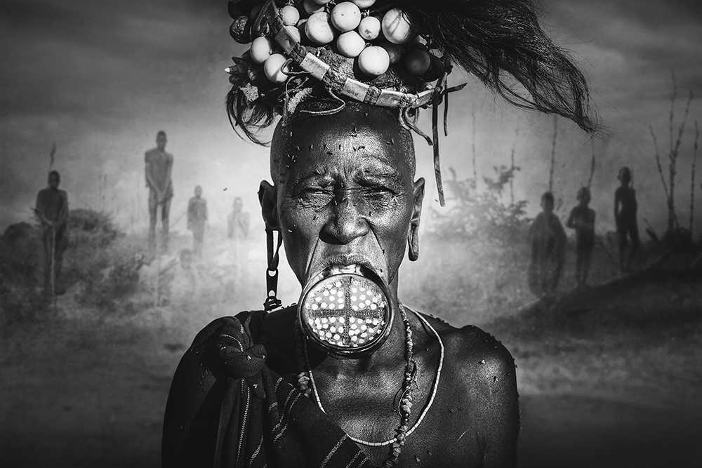 Women from the African tribe Mursi, Ethiopia von Svetlin Yosifov