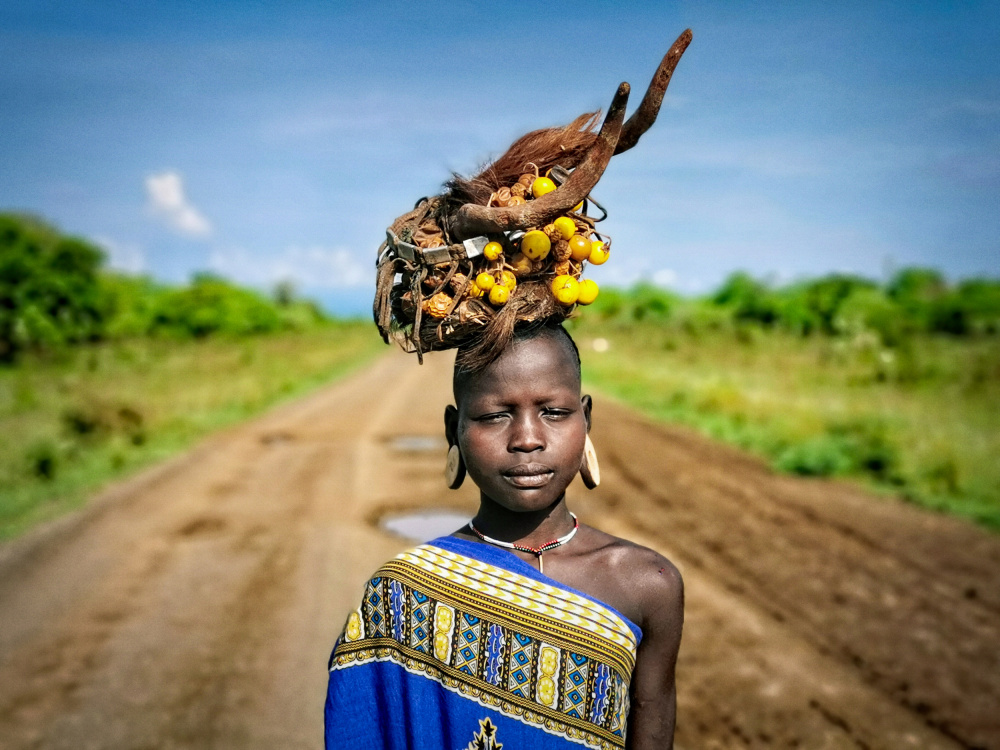 Young girl from Mursi tribe von Svetlin Yosifov