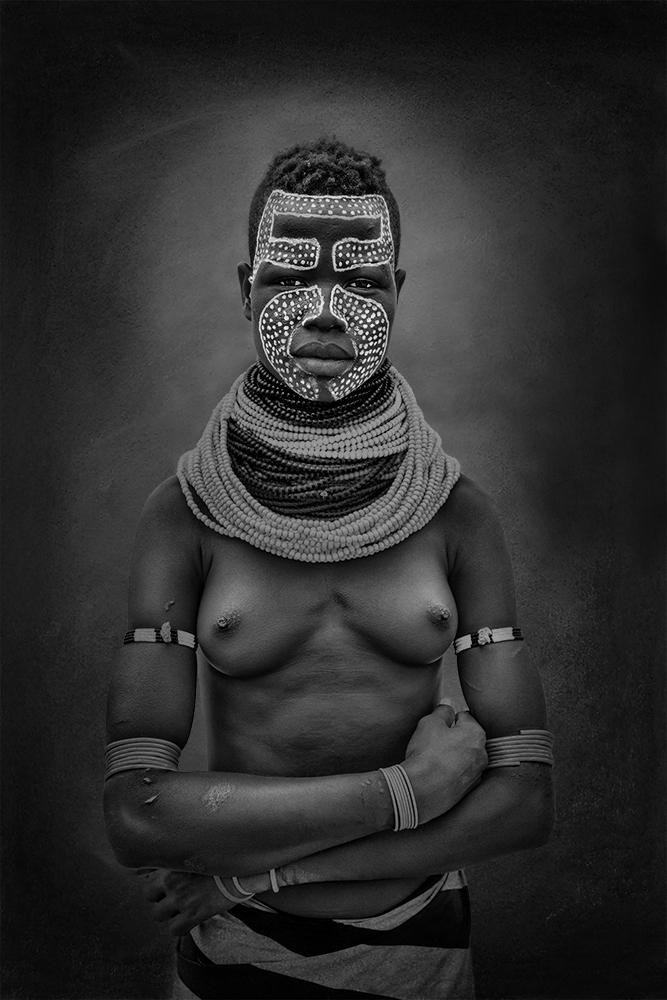 Girl from Karo tribe von Svetlin Yosifov