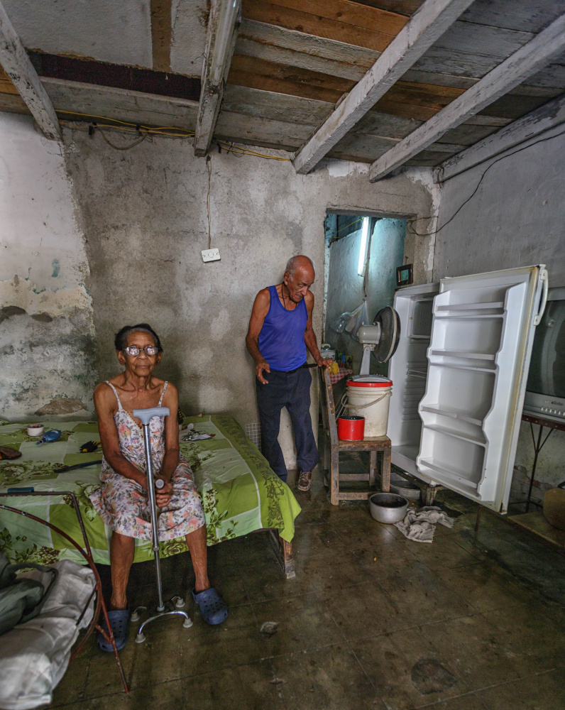 No hope for Grandma &amp; Grandpa von Tali Stein