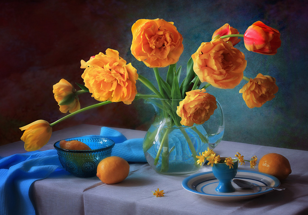 With a bouquet of yellow tulips von Tatyana Skorokhod