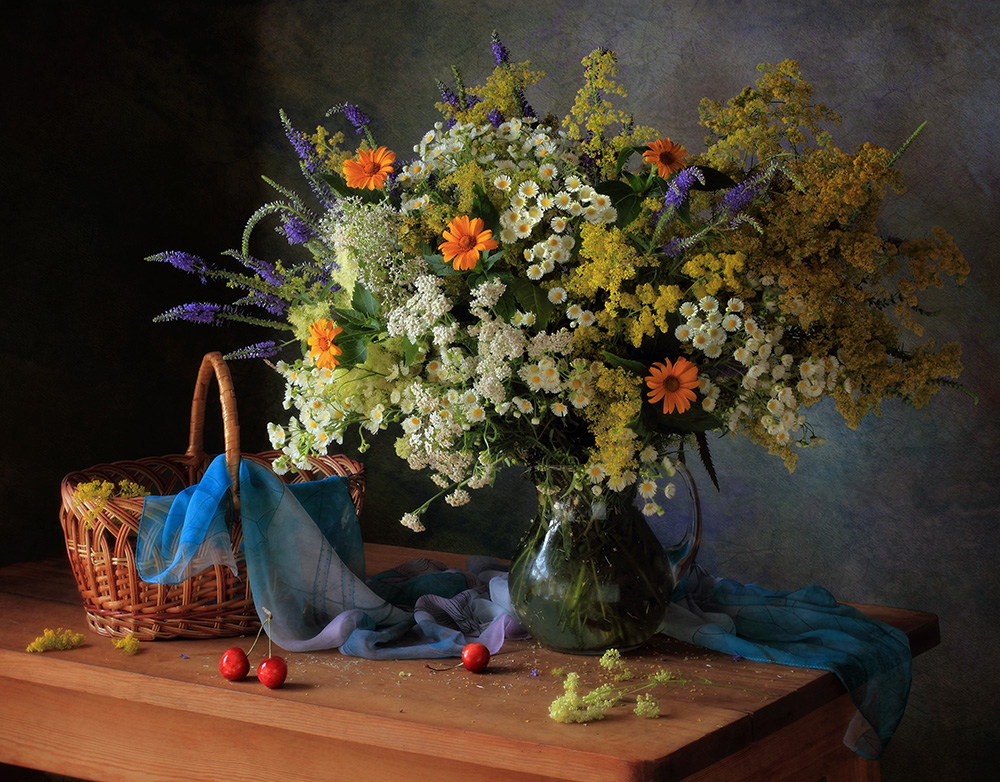 With a bouquet of meadow flowers von Tatyana Skorokhod