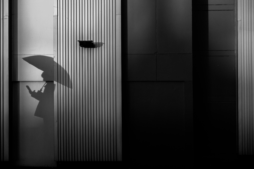 The shadow side von Tetsuya Hashimoto