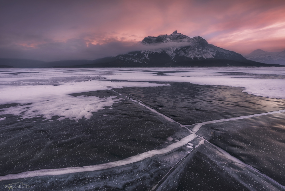 Ice cracks von Tom Meier