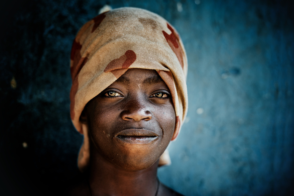 A hint of a smile von Trevor Cole