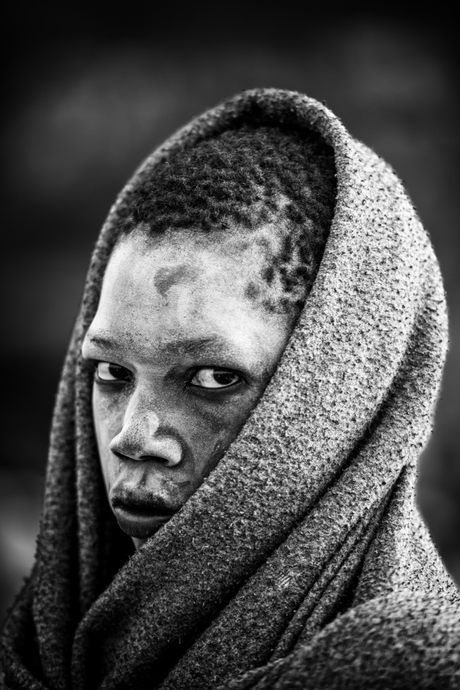 Mundari boy herder von Trevor Cole