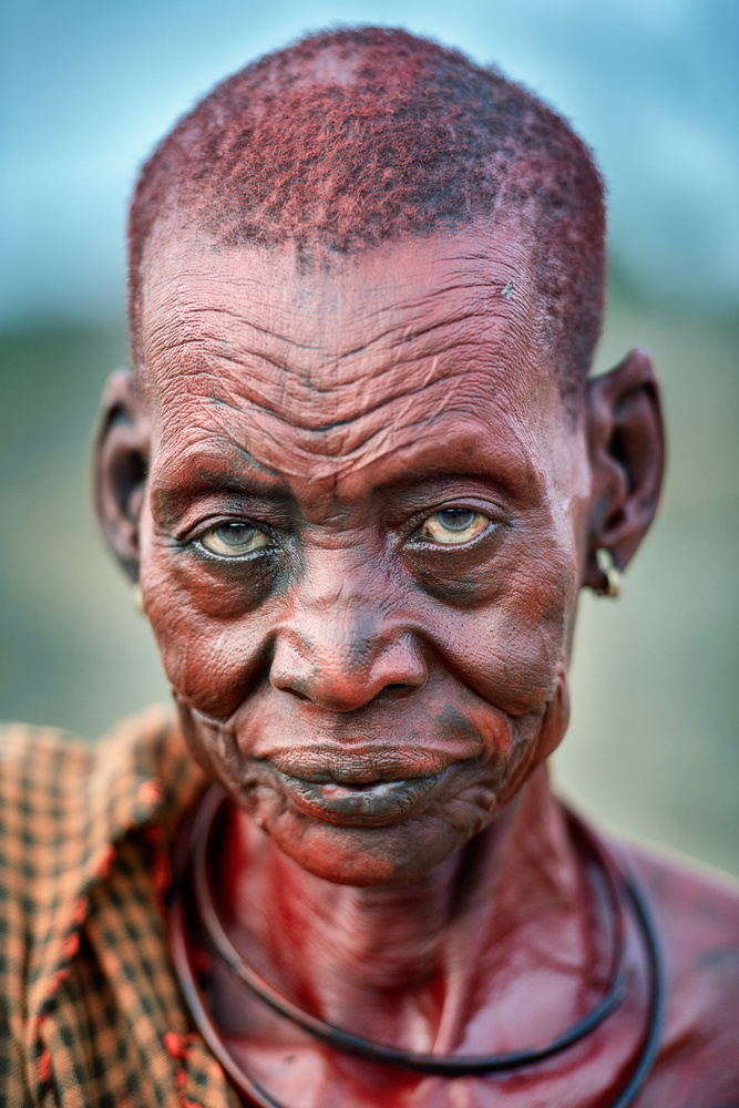Mundari matriarch von Trevor Cole