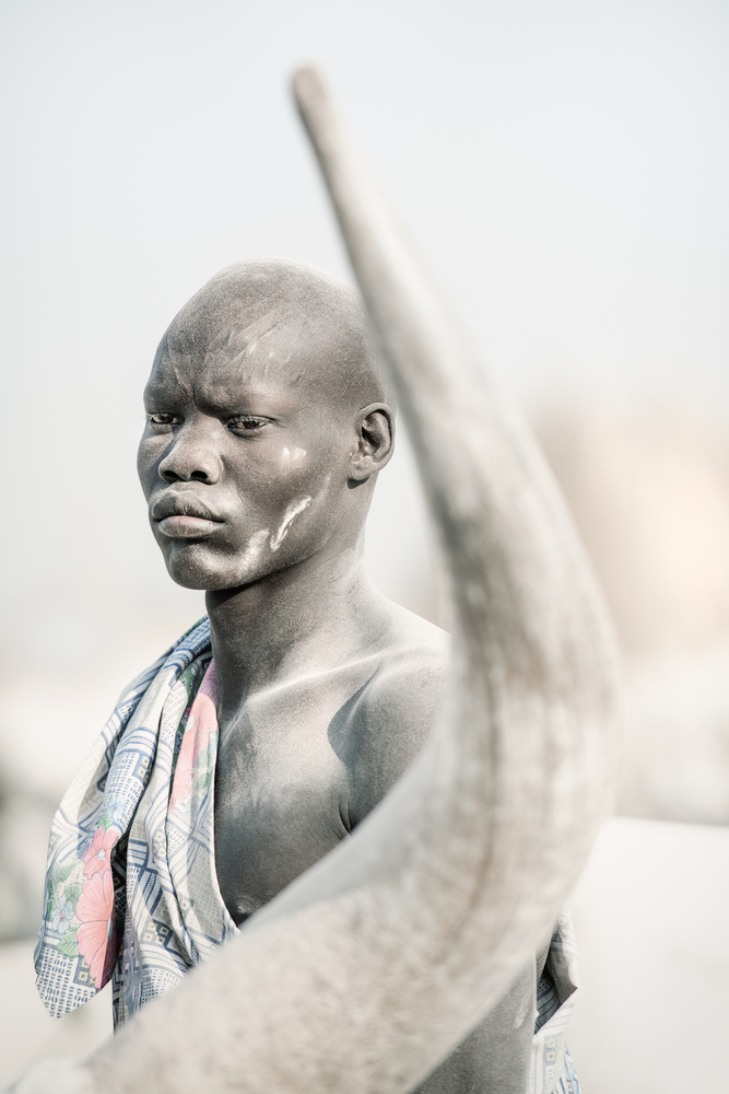 Mundari tribesman von Trevor Cole