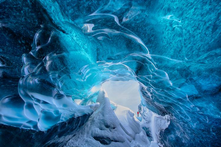 The ice cave von Trevor Cole