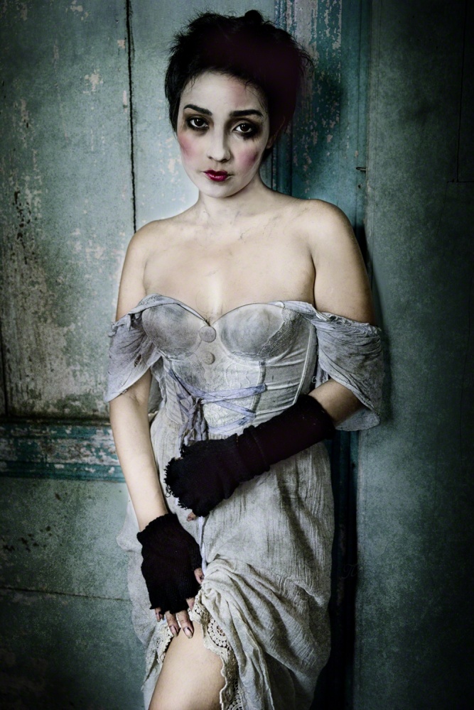 Kharu as Fantine von Tuchi Imperial