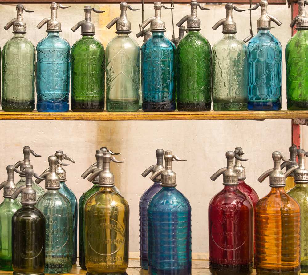 Seltzer Bottles von Ugur Erkmen
