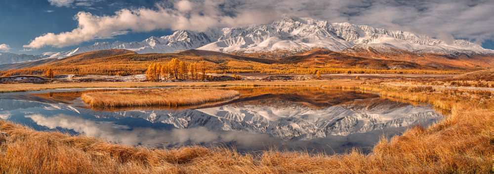 Mirror for mountains von Valeriy Shcherbina