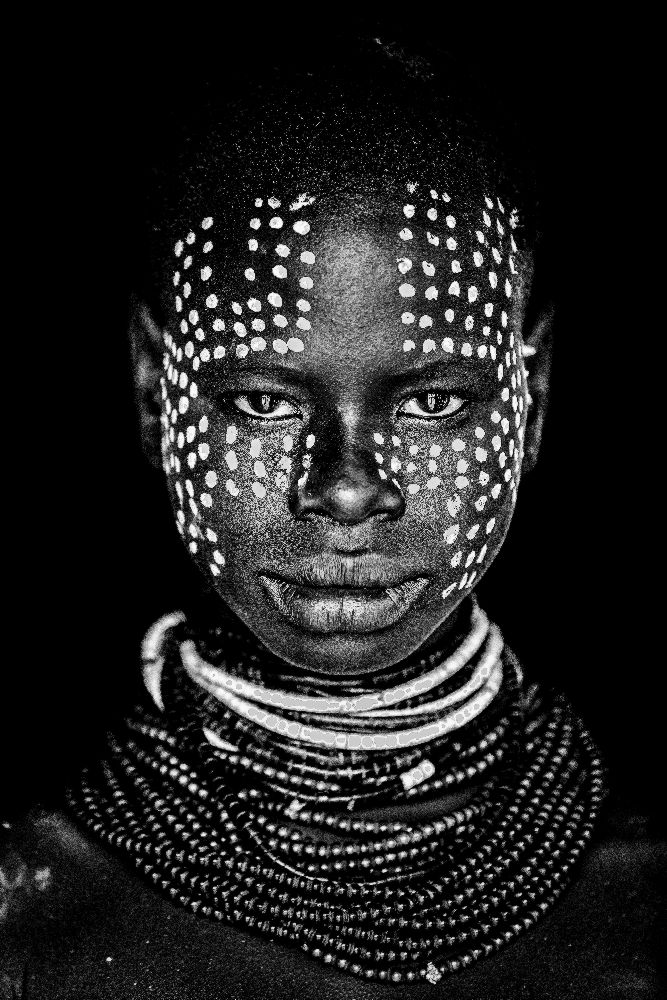 Karo Frau von Vedran Vidak