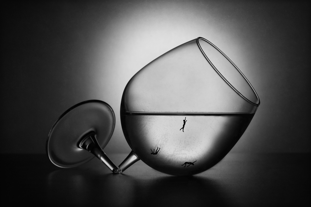 Alcoholism. Or alcohol can kill von Victoria Glinka