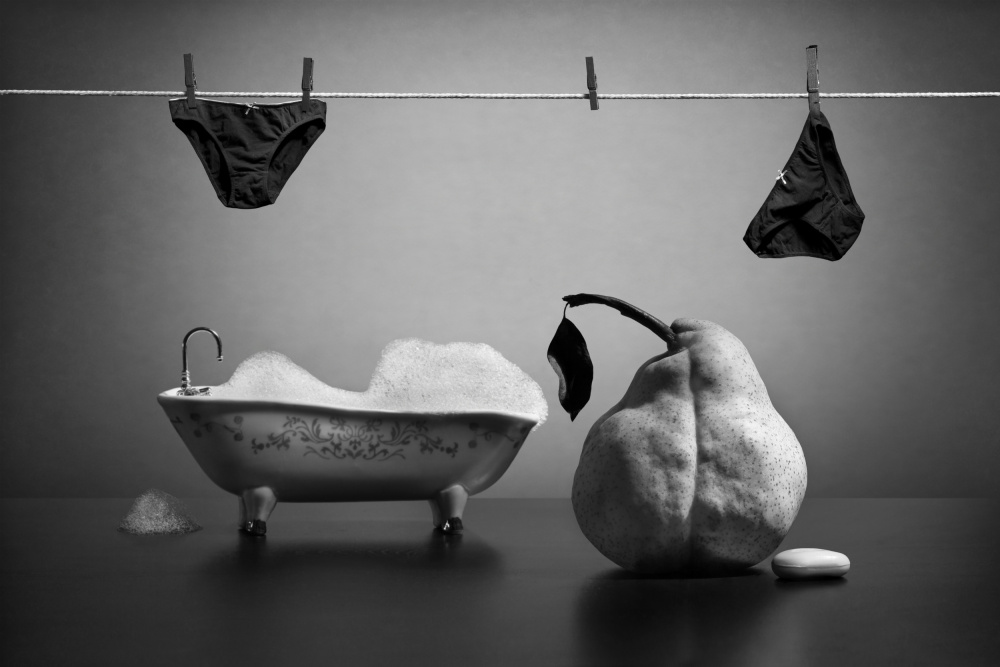 The bather von Victoria Glinka