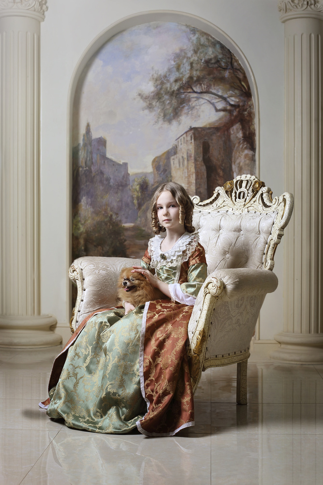 Her Highness and the doggy 2 von Victoria Glinka