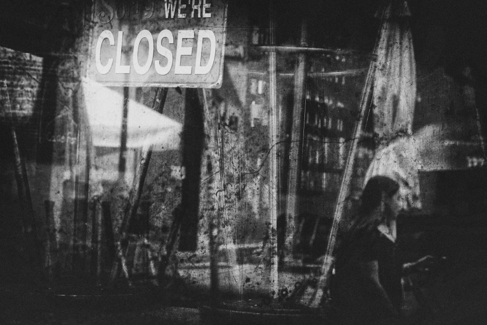 we are closed von Vincenzo Pascale