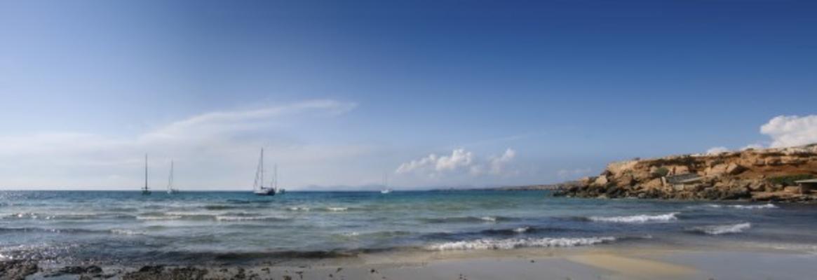 Die Bucht von Es Calo von Walter Egloff