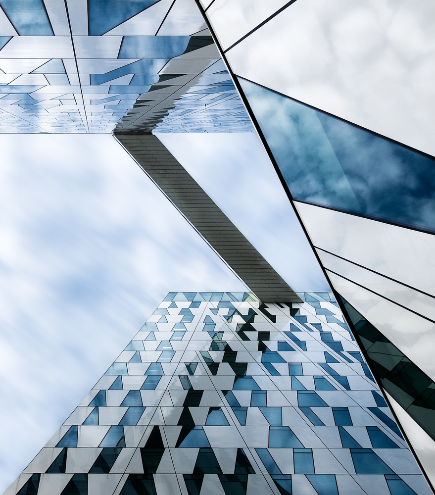 Dire Straight von Wayne Pearson