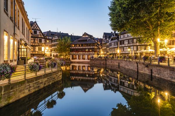 La  Petite France in Straßburg im Elsass am Abend - Frankreich von Werter Herr Werner, Dieterich