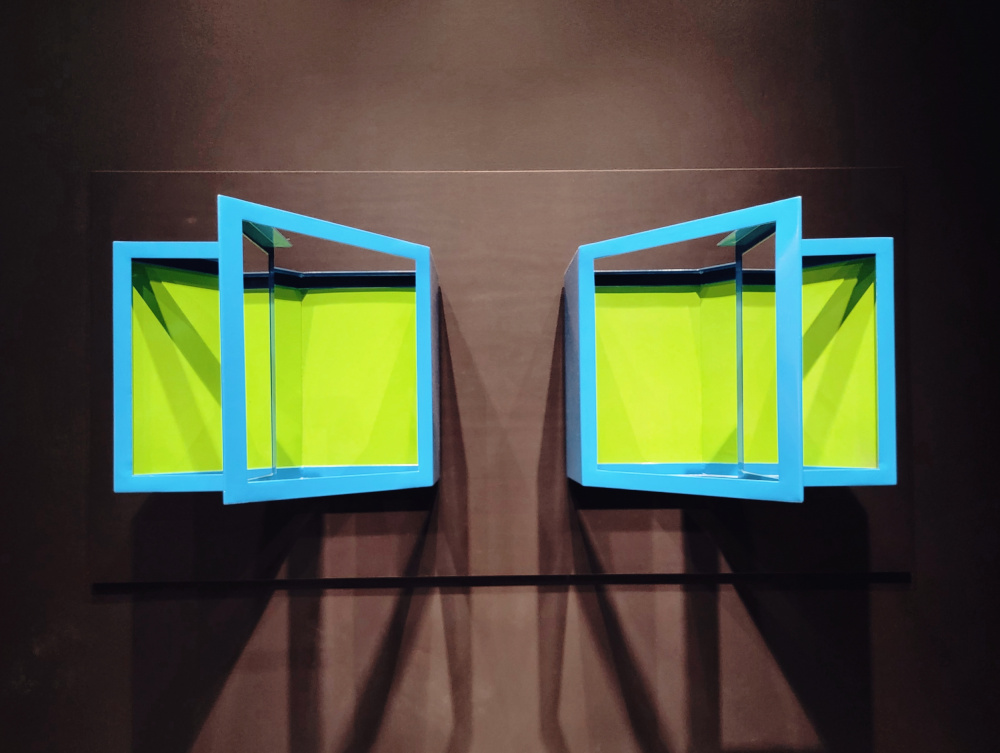 Symmetry von Yan Zhao