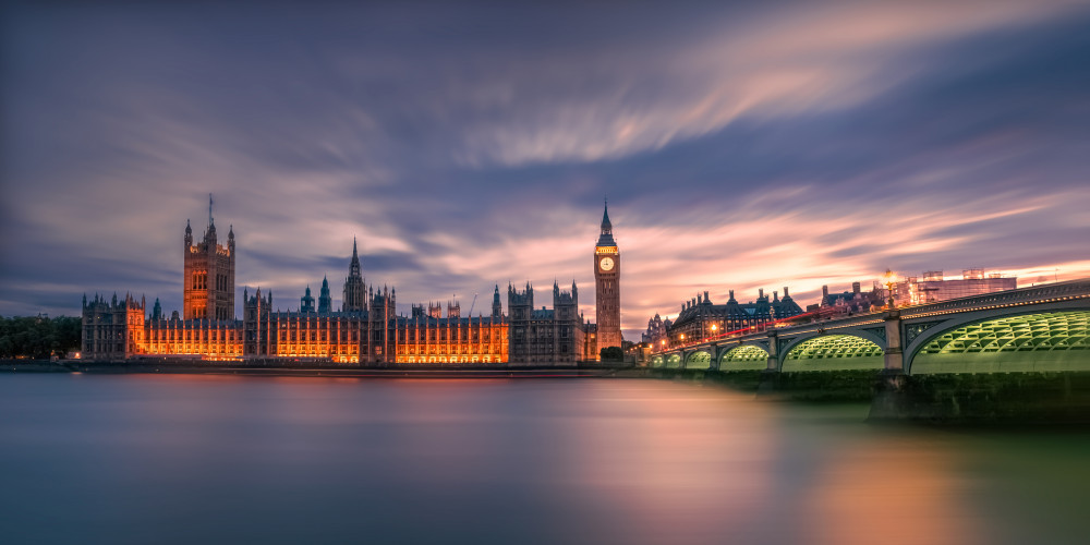 Holy Glory von Yanny Liu