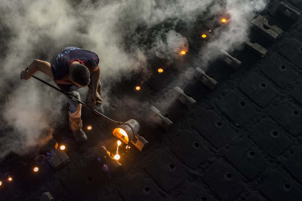 Walk with fire von Yasemin Bakan