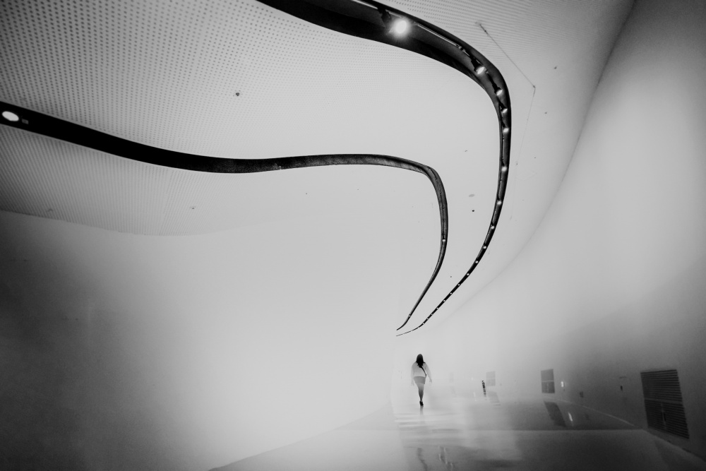 curved hallway von YoungIl Kim