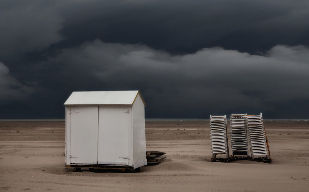 Dream colours borrowed from the sea (1) von Yvette Depaepe