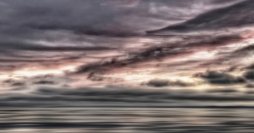 When de sun goes pink von Yvette Depaepe